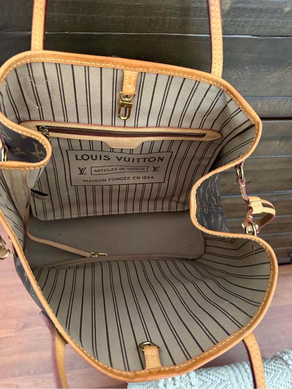 Louis Vuitton Monogram Canvas Tote with Tan Leather Trim - Picture 2 of 2